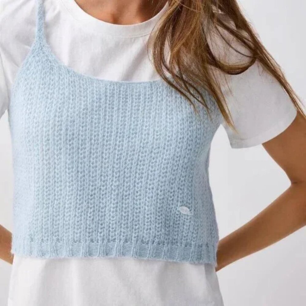 NWT Knit T-shirt and tank set baby blue white